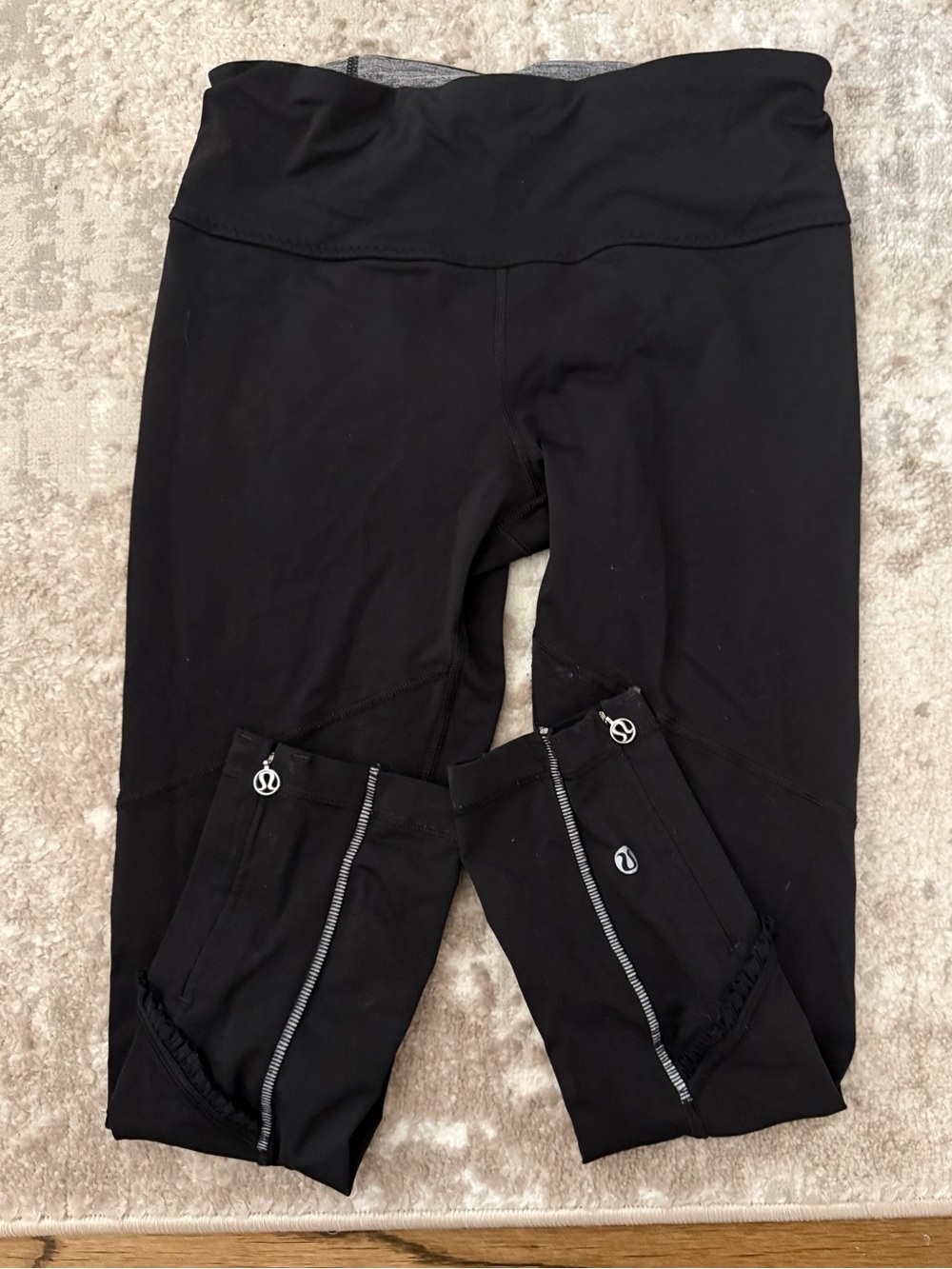 Bundle of Lululemon Leggings - Picture 2 of 7
